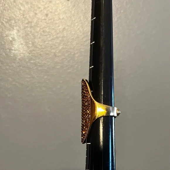 Henri Bendel Tribal Brown Crystal Ring - Picture 6 of 10